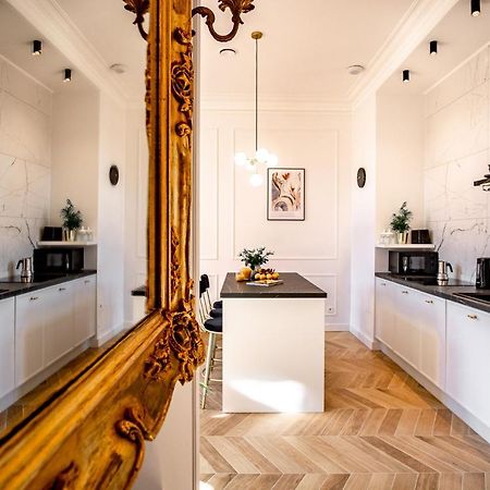 Luxury Apartment St. Sebastian Краков Экстерьер фото