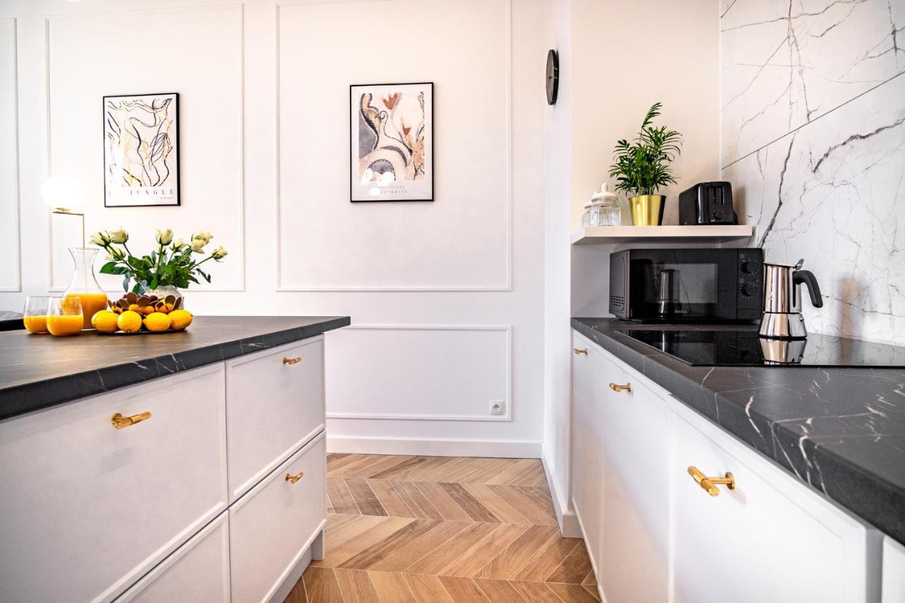 Luxury Apartment St. Sebastian Краков Экстерьер фото