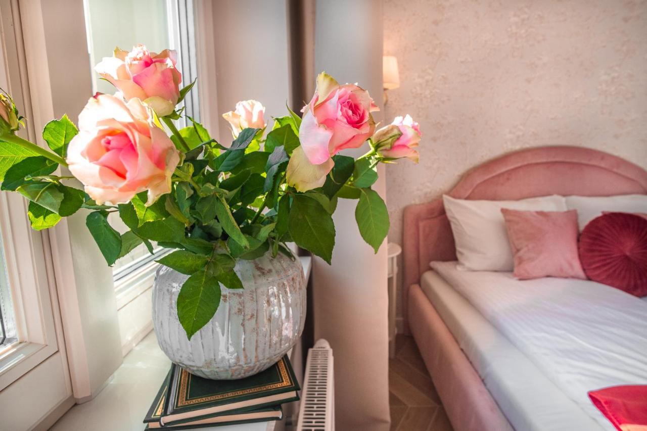 Luxury Apartment St. Sebastian Краков Экстерьер фото